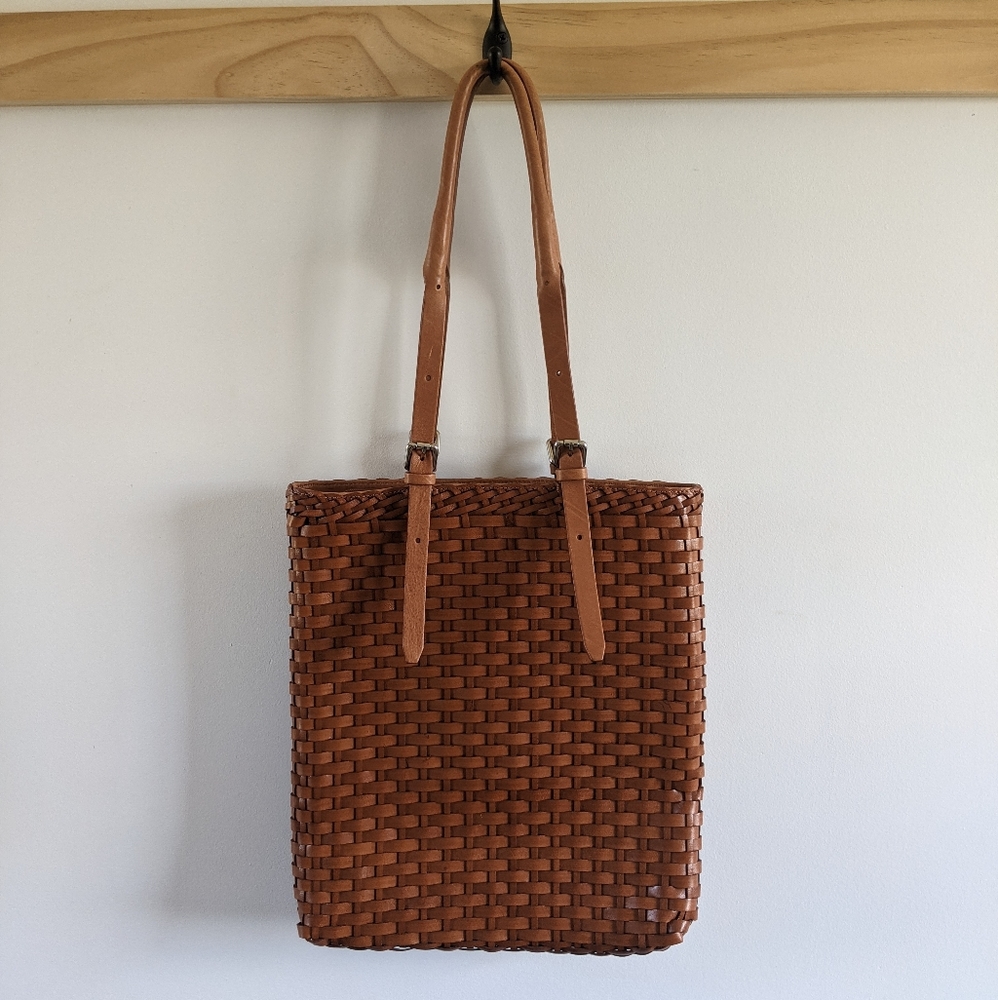 Genuine leather Roberto pancani woven shoulder bag
